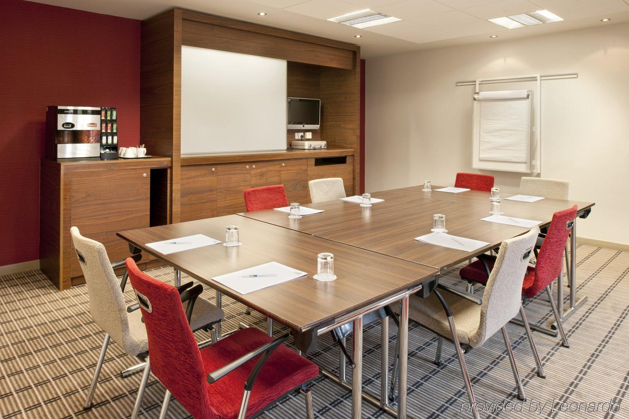 Holiday Inn Express East Midlands Airport By Ihg Castle Donington Facilities photo