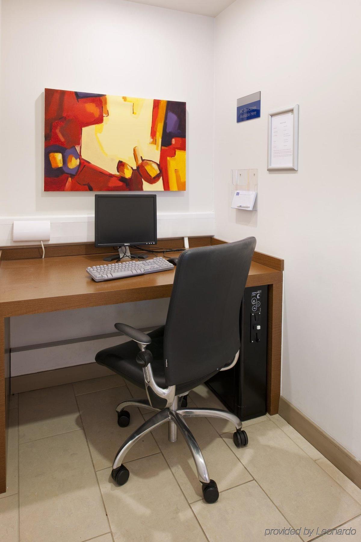 Holiday Inn Express East Midlands Airport By Ihg Castle Donington Facilities photo